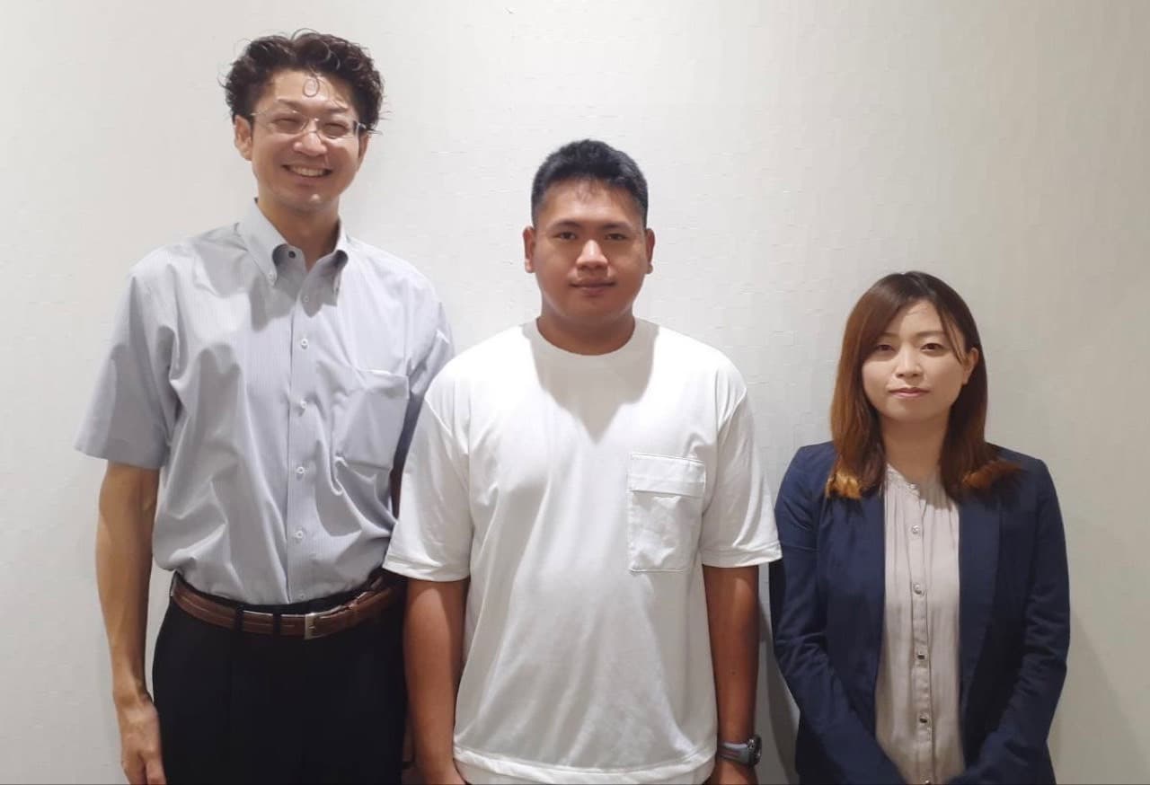 福岡本社の外食業の企業様にミャンマー男性1名配属いたしました。